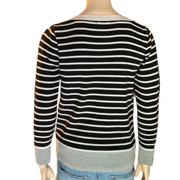 3/$30 Jessica Black & White Striped Sweater Size M - Picture 4 of 14